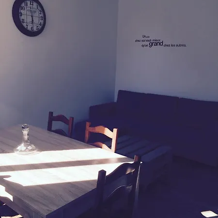 Maison A Cognac Ideale Pour Familles Ou Amis 招待所 2*